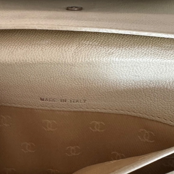 Auth, Chanel Leather off white Long Wallet - Good used condition - Picture 4 of 14